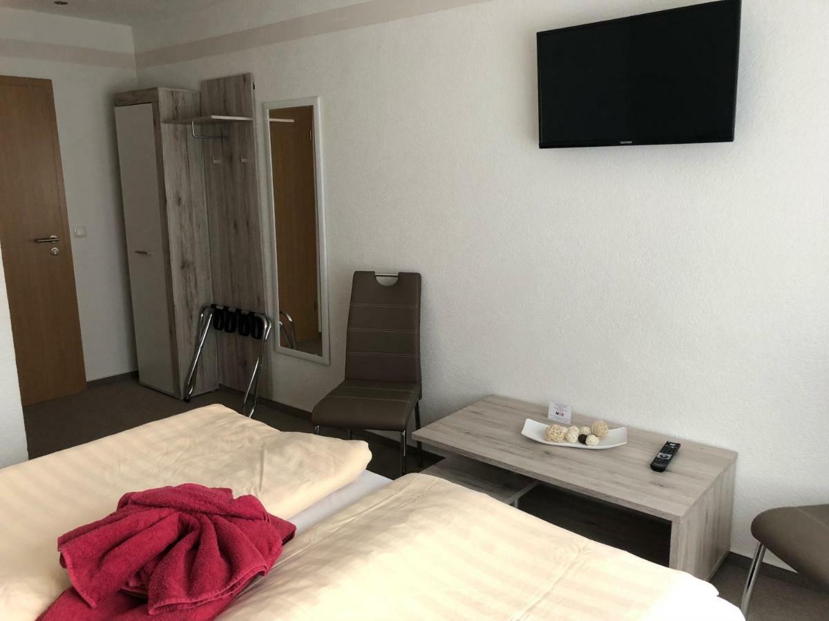 Pension & Gasthof Storchennest Gross Quassow Bagian luar foto